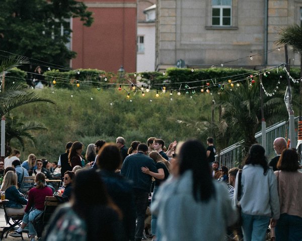 Innovateurs Mondiaux des Énergies Éoliennes : Construire un Avenir Durable
